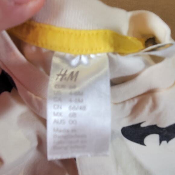 Batman Baby Unisex Gray Hoodie 0-3M & White Sleeper 4-6M Set with Logo Prints - Picture 13 of 13